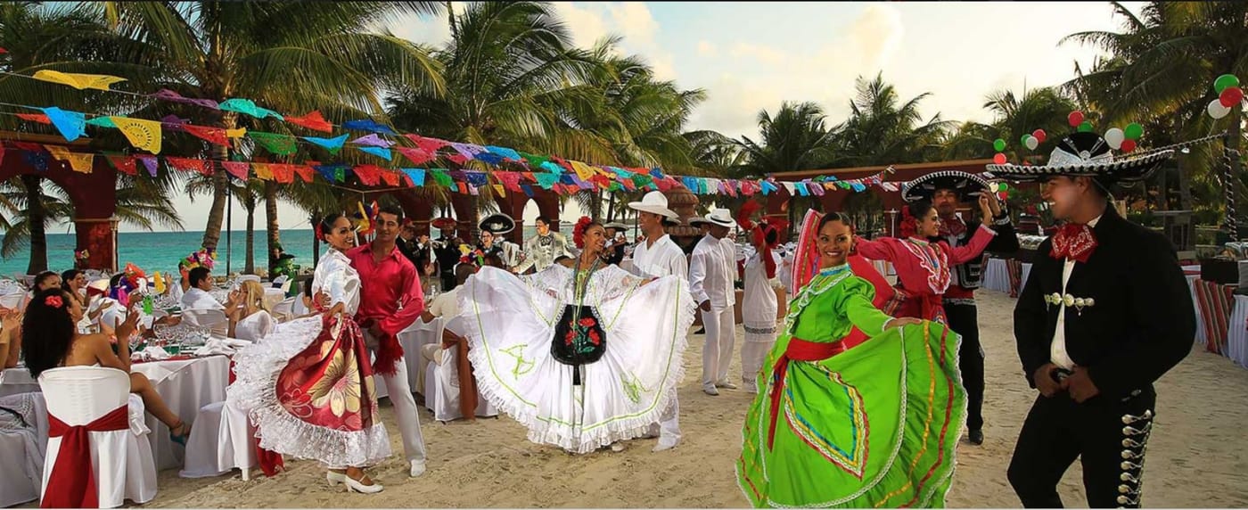 Barcelo-Maya-Palace-Sports-and-Entertainment-76