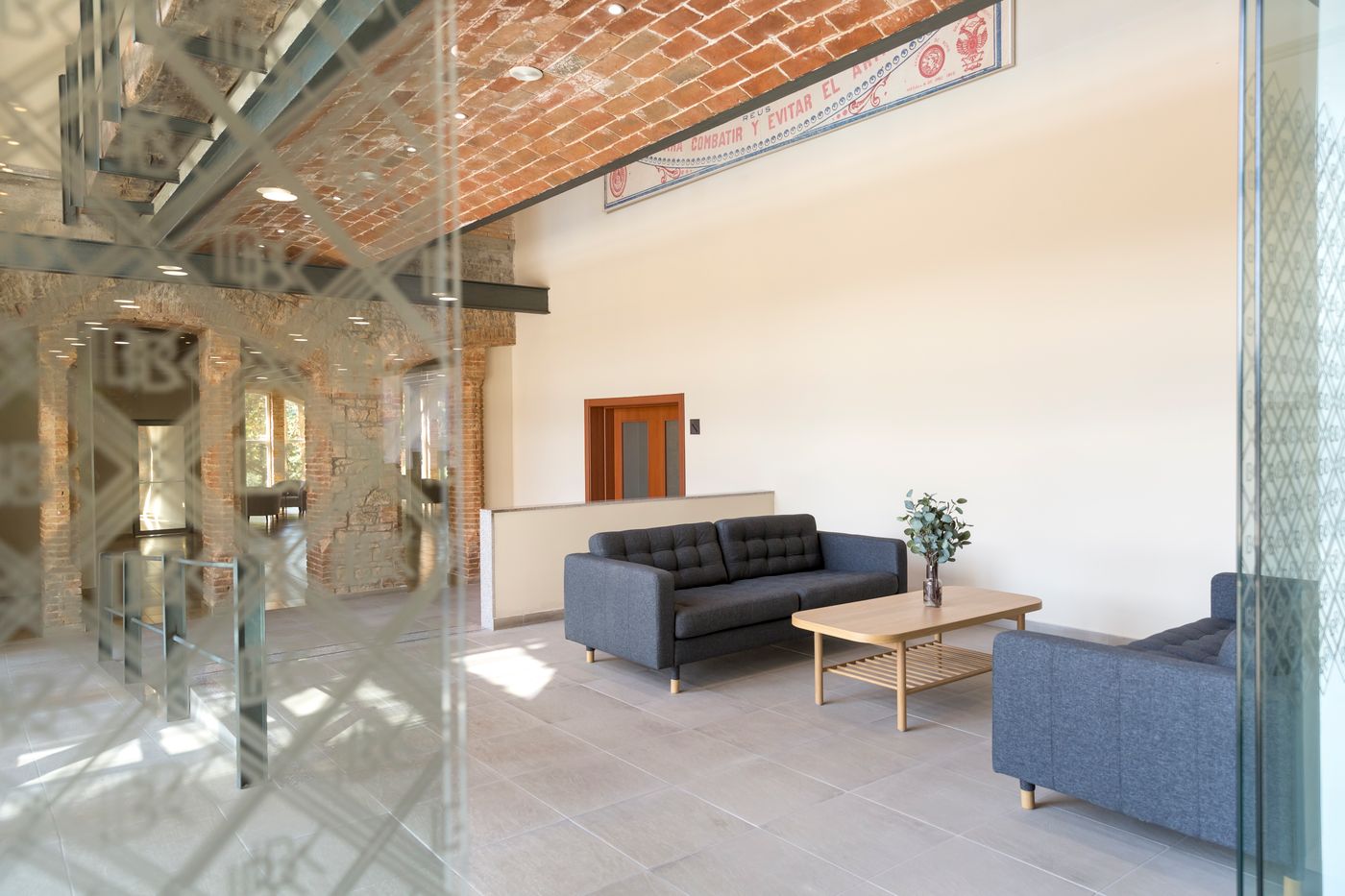 Balneario-Rocallaura-Lobby-29