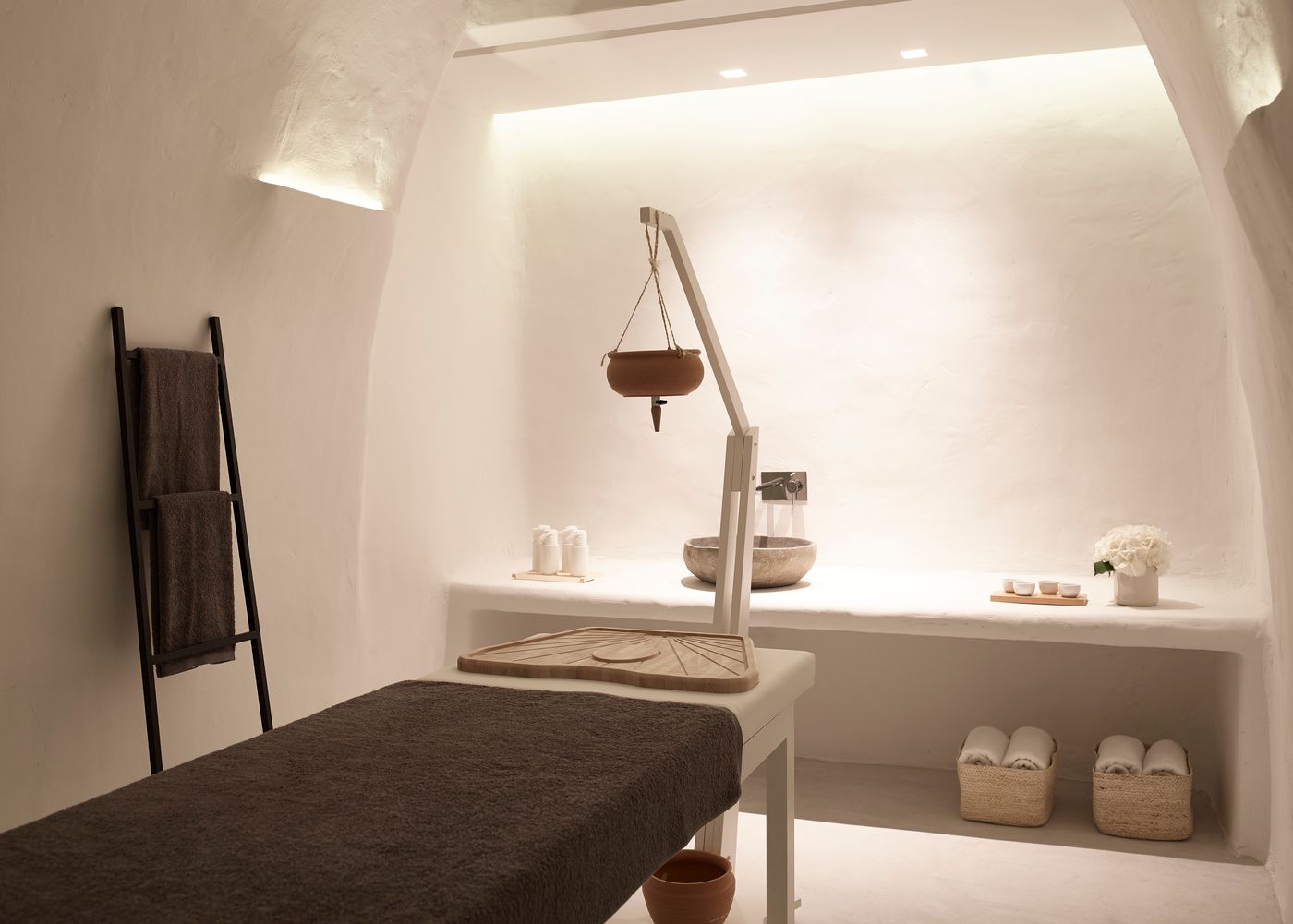 Knossos-Beach-Bungalows-Suites-Resort---Spa-Sports-and-Entertainment-70