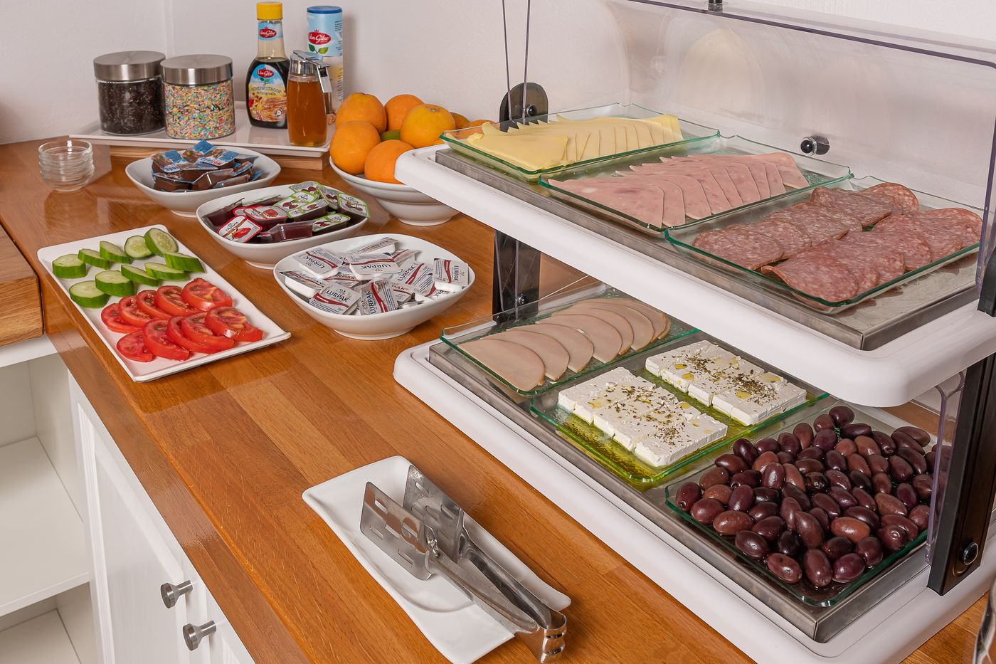 Nana-Angela-Apartments-Restaurant-37