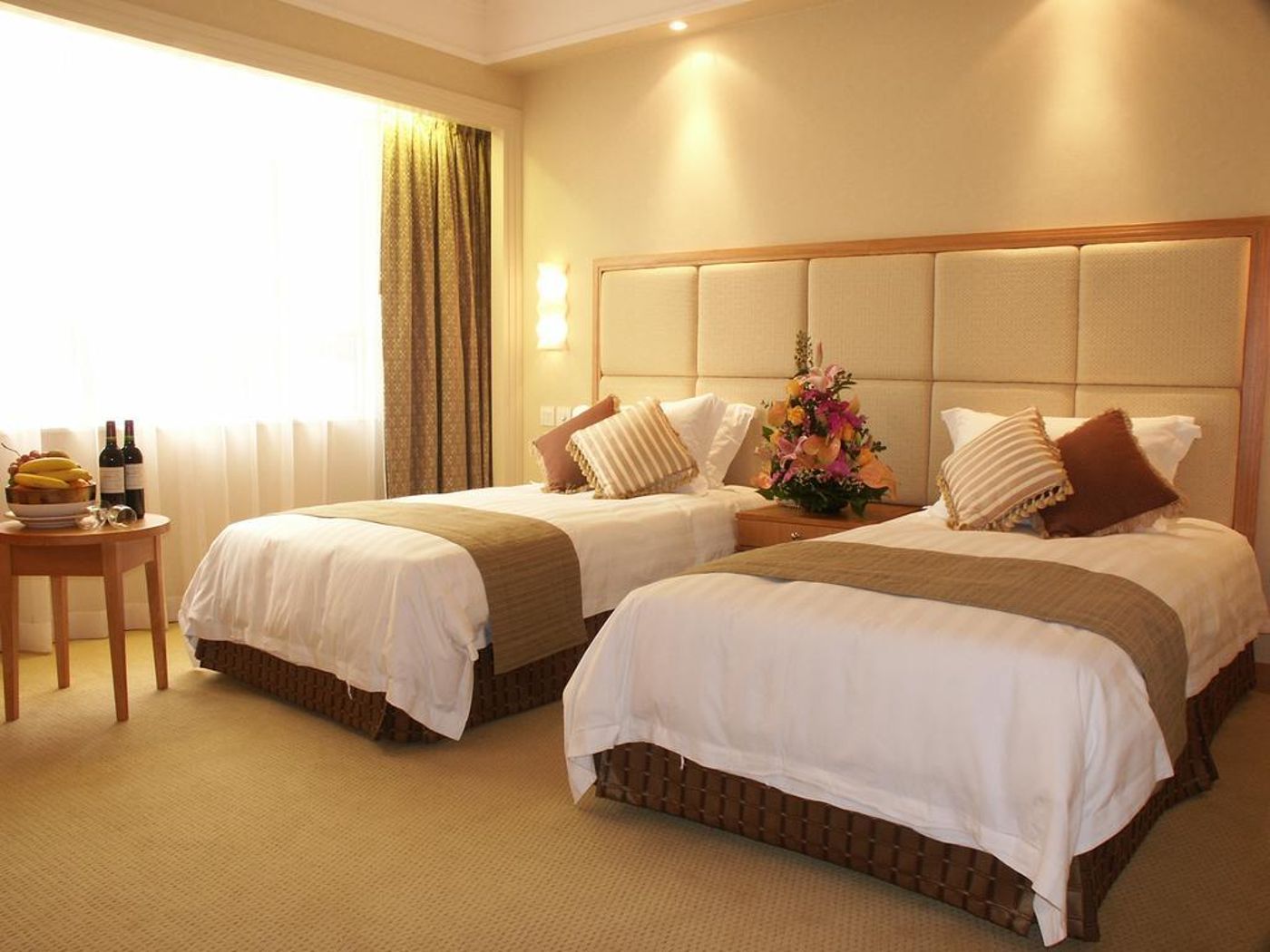 Oasis-Avenue-A-GDH-Hotel-Room-15