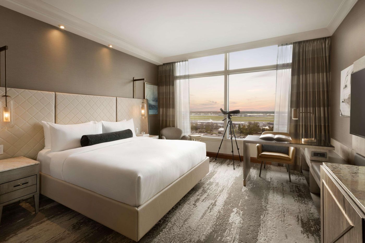 Fairmont-Vancouver-Airport-Room-33