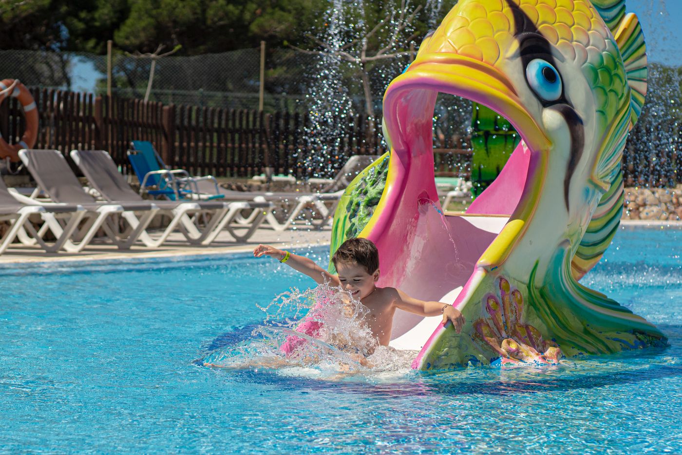 Club-Hotel-Aguamarina-Pool-7