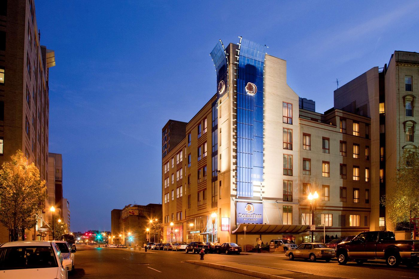 Doubletree-by-Hilton-Boston-Downtown-General-view-3