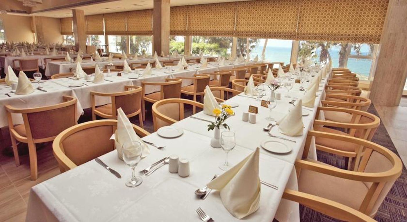 Poseidonia Beach Hotel