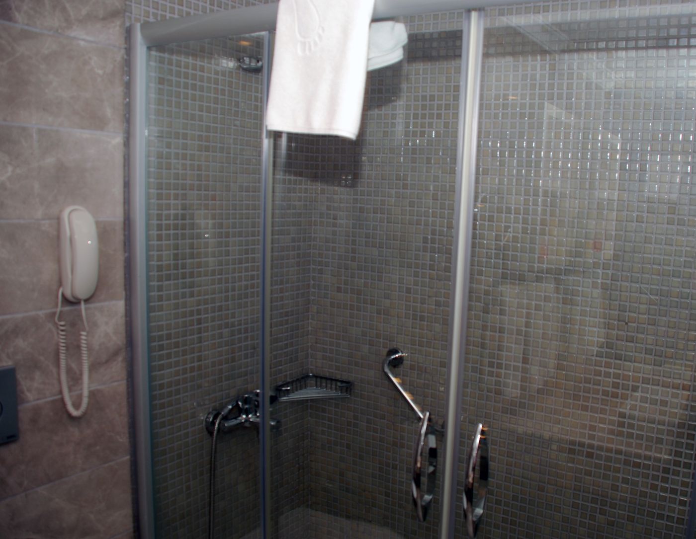 Lake---River-Side-Hotel---Spa-Room-35