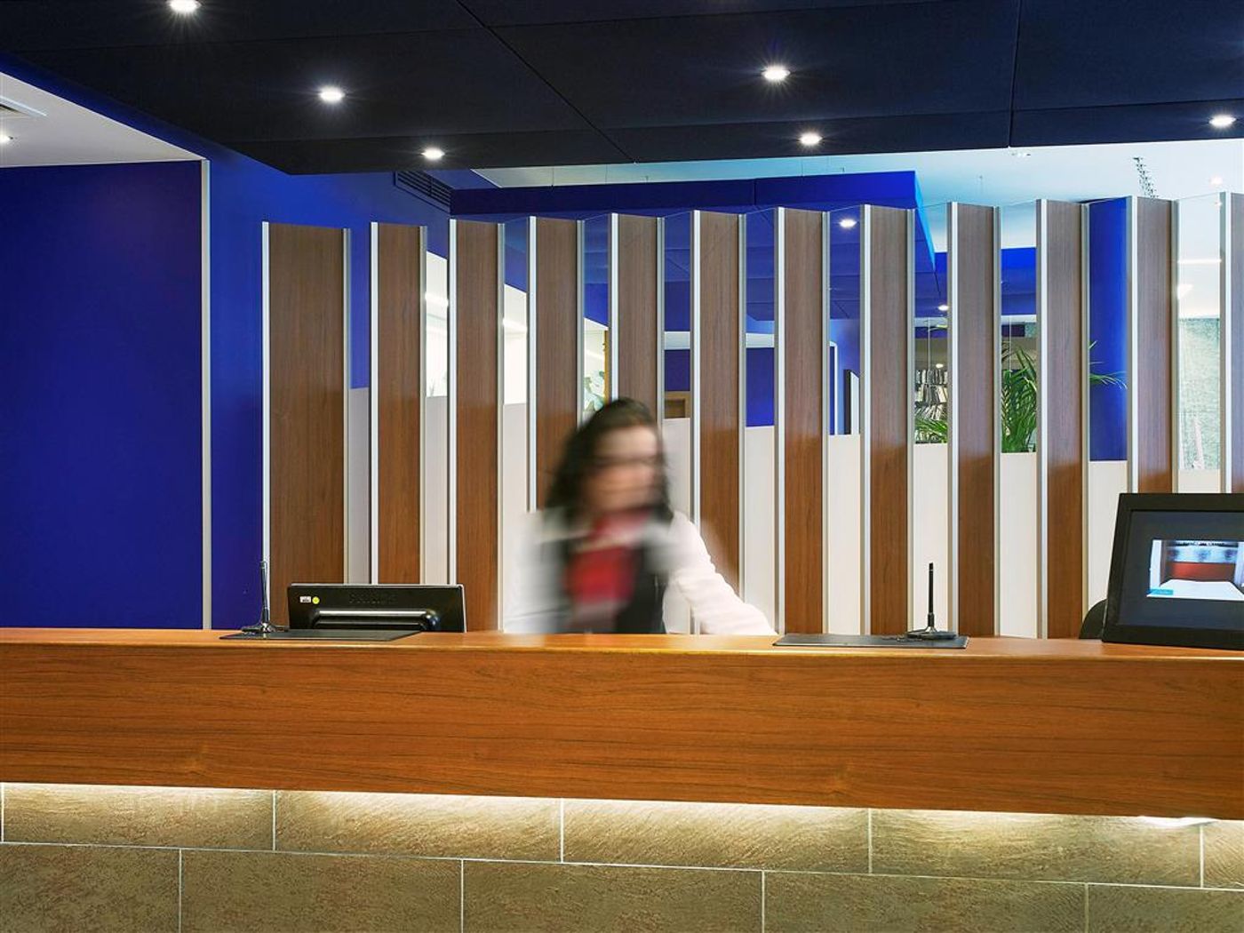 Aparthotel-Adagio-Munich-City-Lobby-16