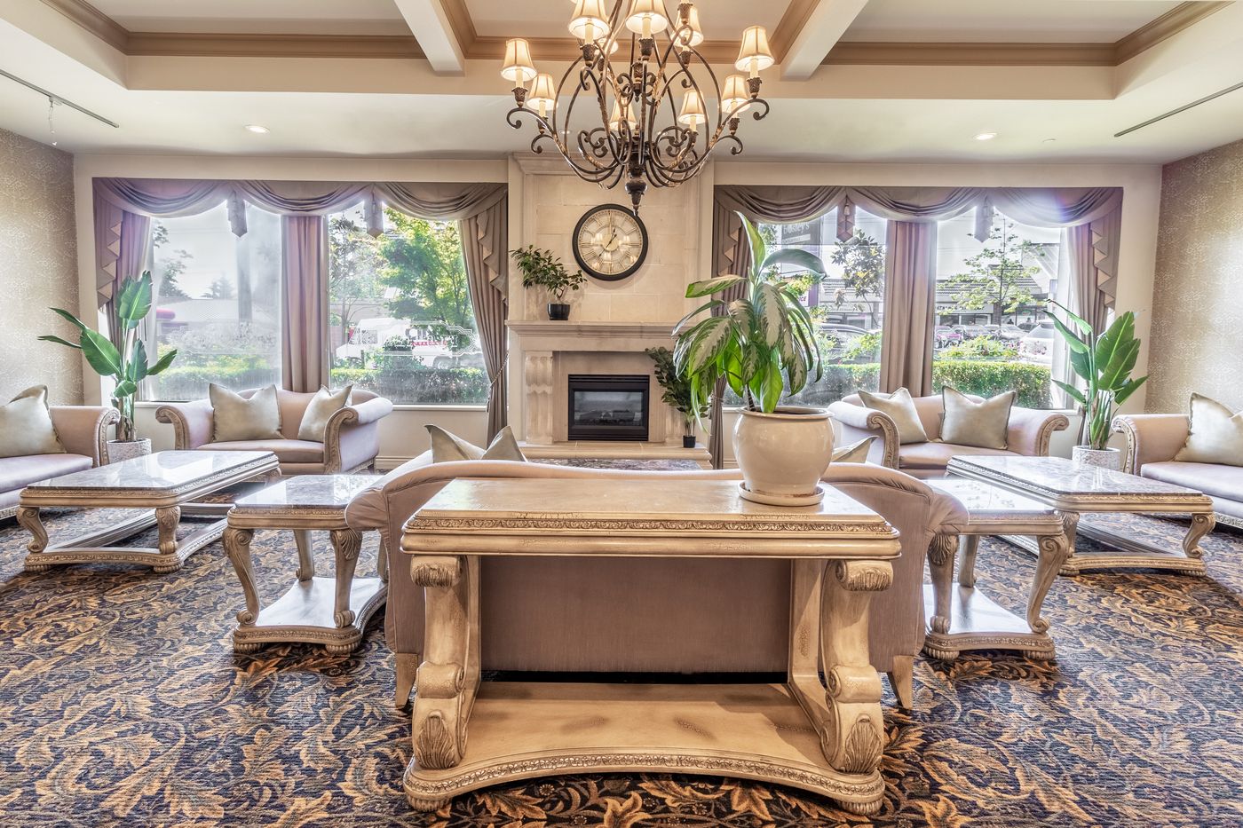 Atrium-Hotel-Vancouver-Lobby-19