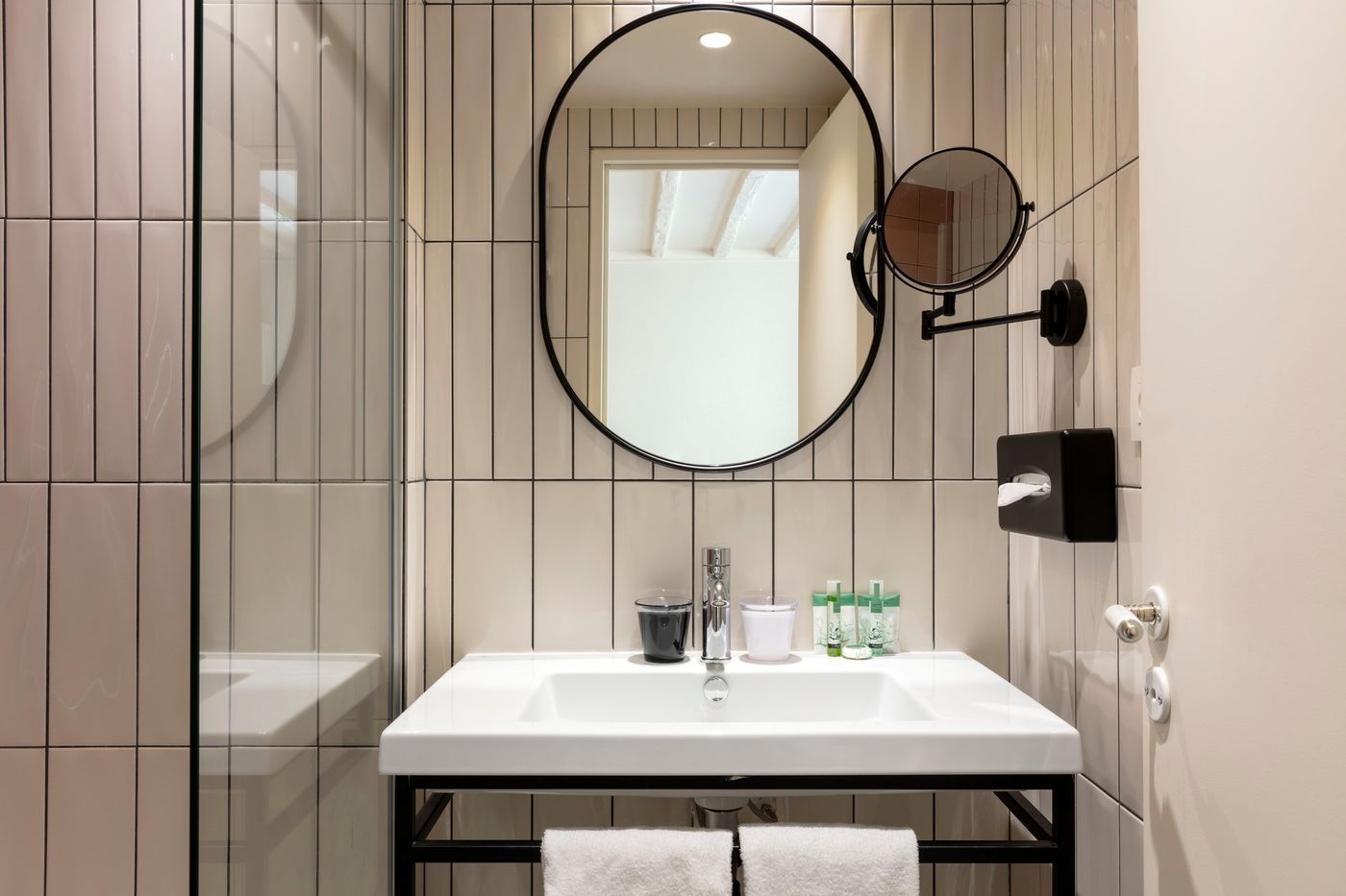 Hotel-Bastille-Speria-Room-32