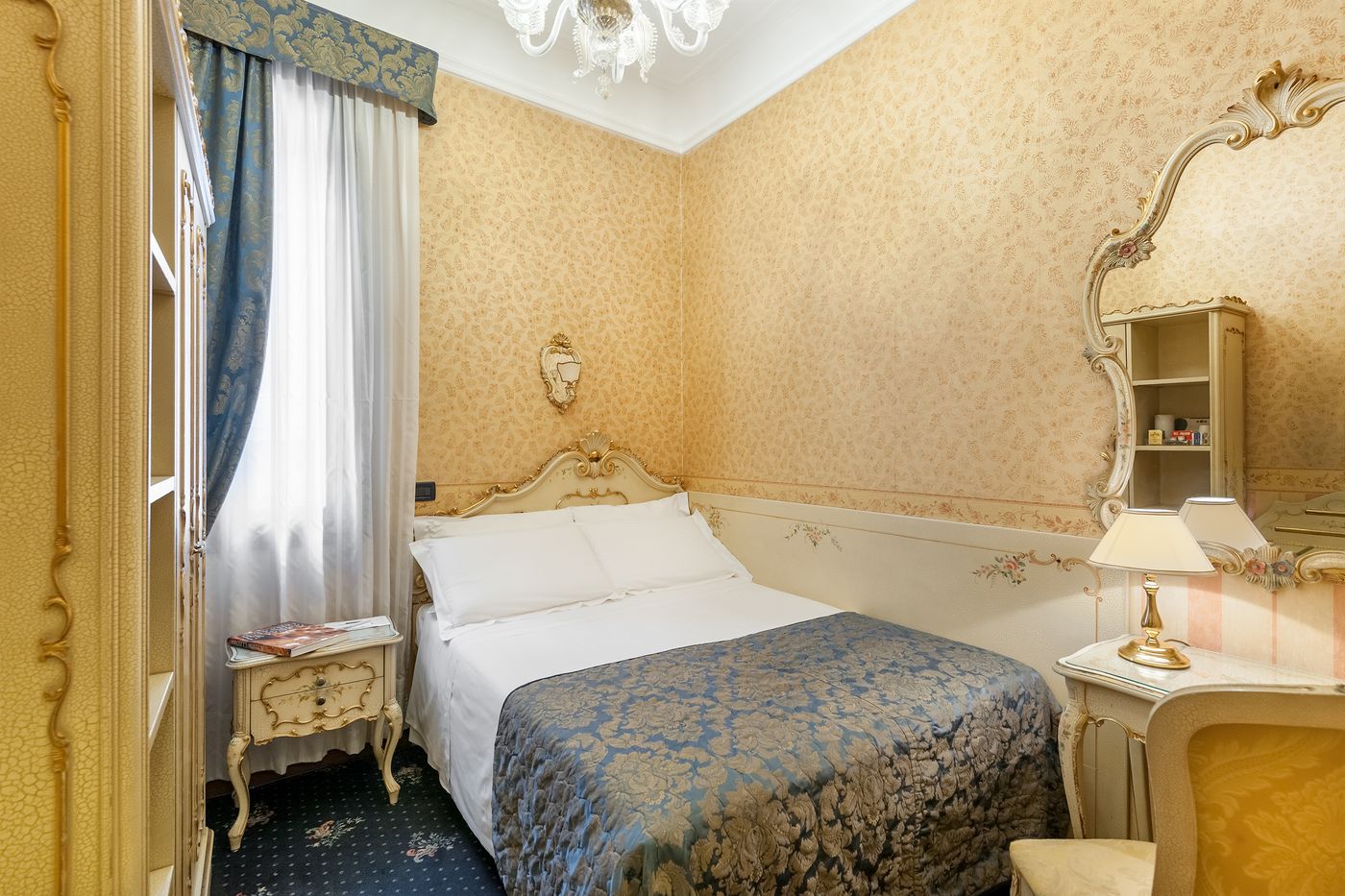 Hotel-Montecarlo-Room-19