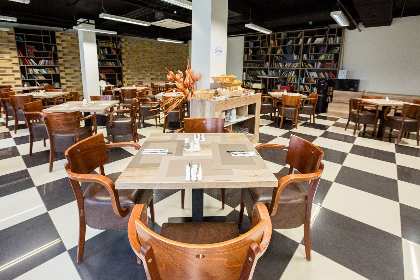 Di-Verdi-Imperial-Restaurant-24