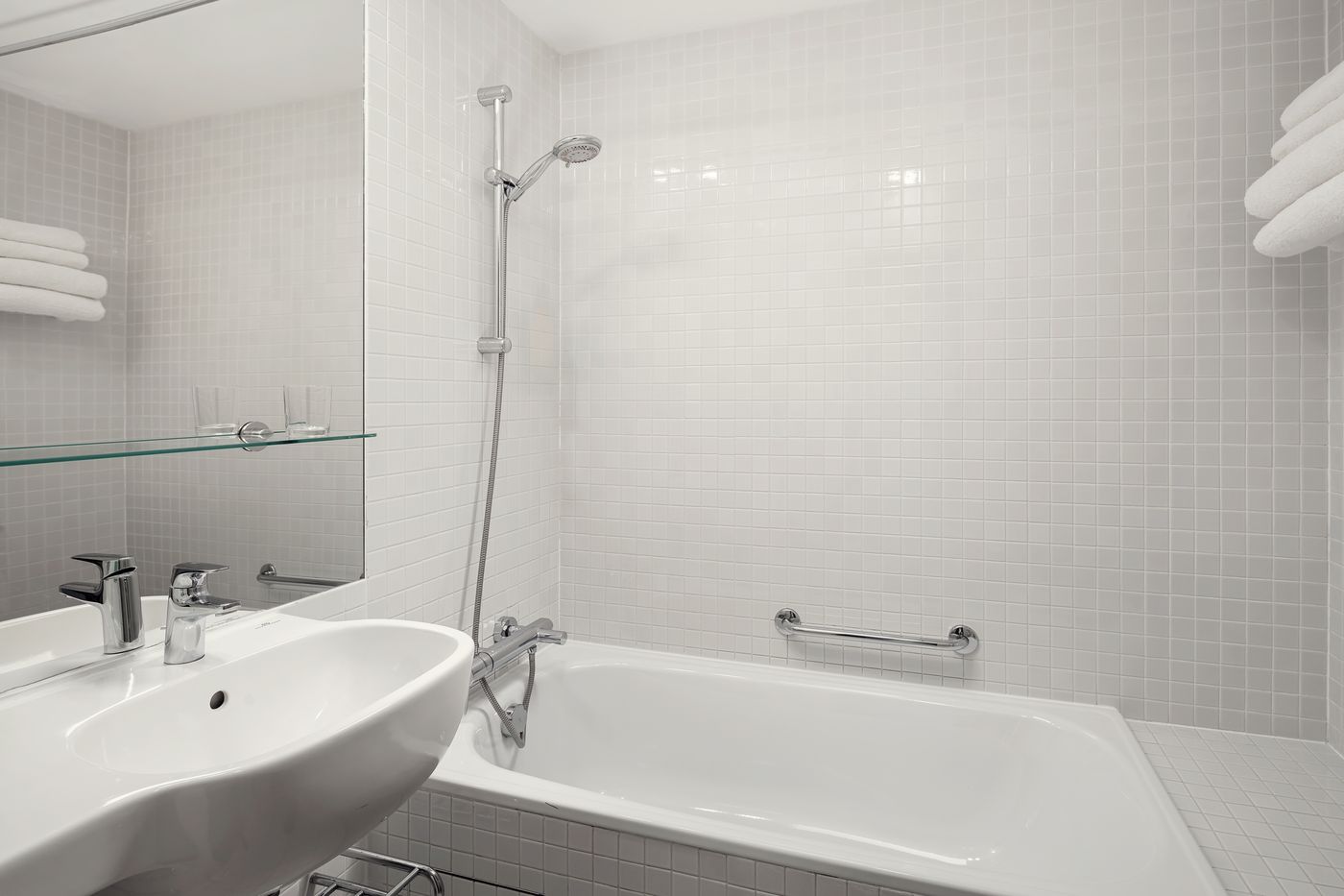 Design-Metropol-Hotel-Prague-Room-19