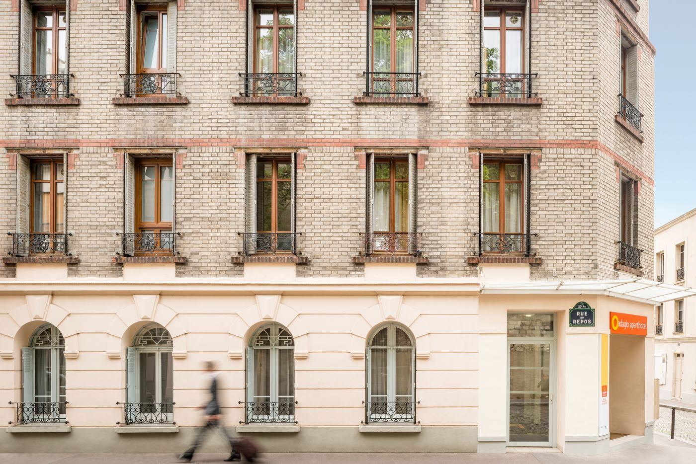 Aparthotel-Adagio-access-Paris-Philippe-Auguste-General-view-9