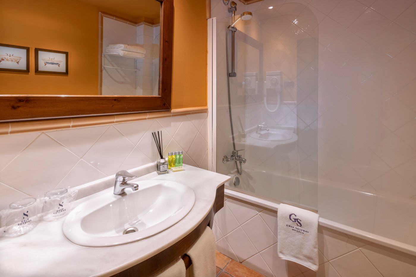 Gran-Hotel-Rey-Don-Jaime-Room-27