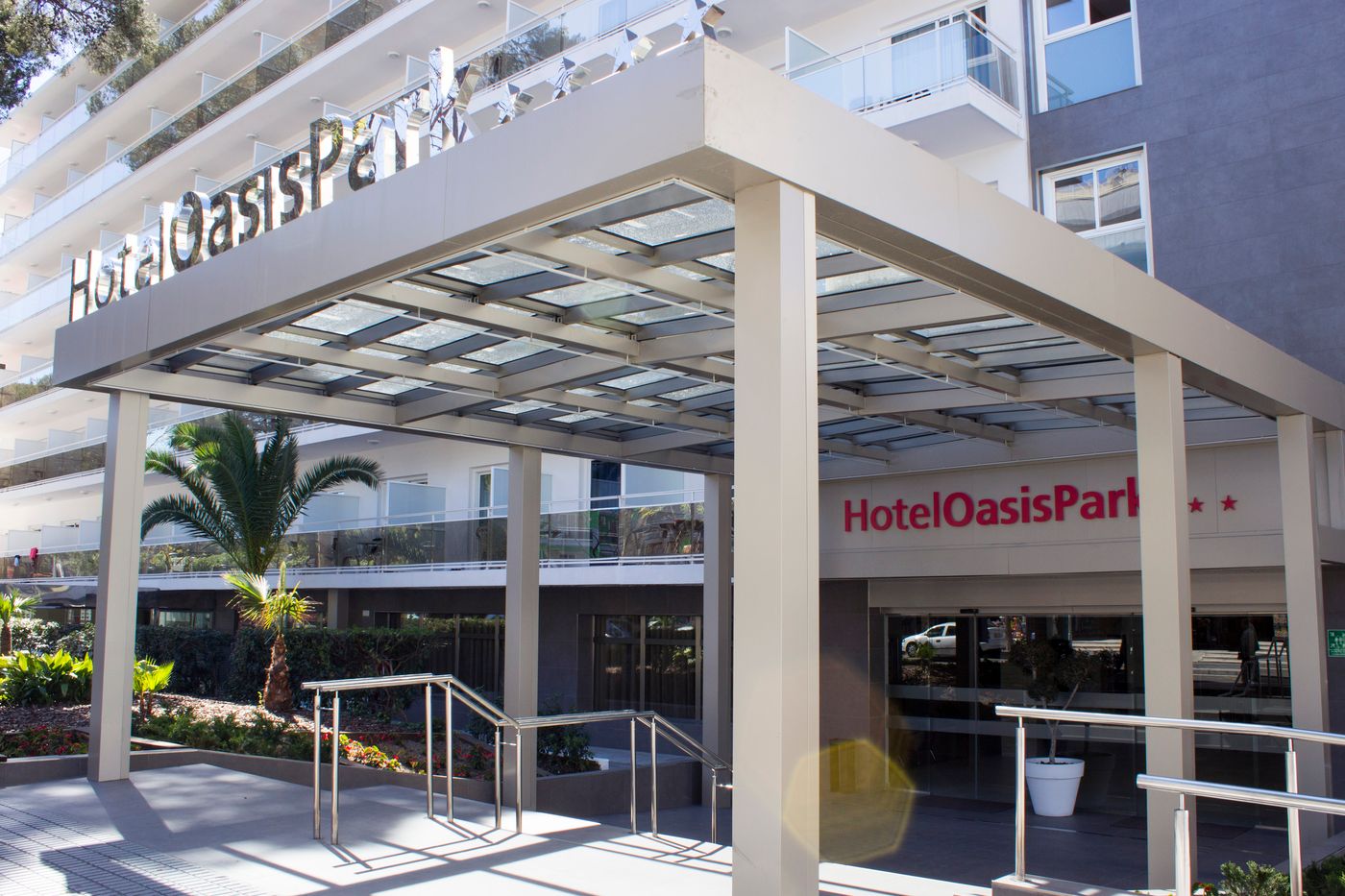 Best-Oasis-Park-General-view-5