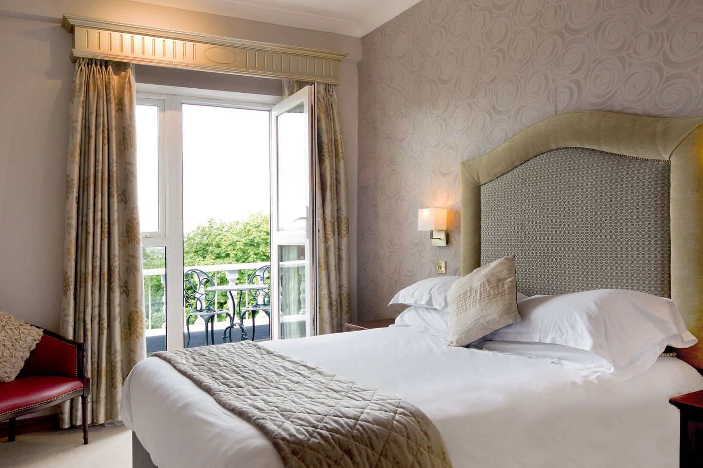 Fitzpatrick-Castle-Room-22