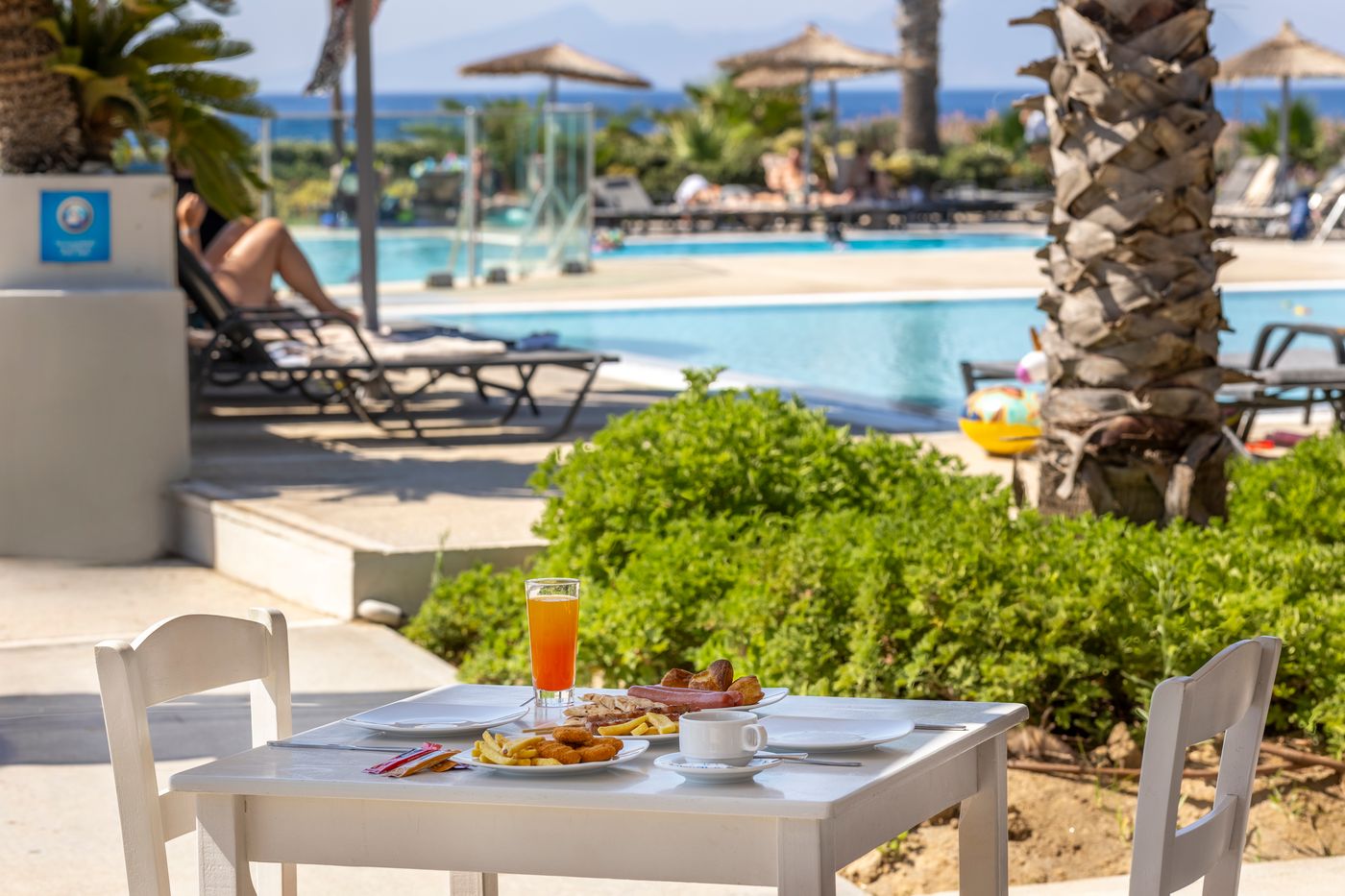 Akti-Palace-Ultra-All-Inclusive-Bar-20