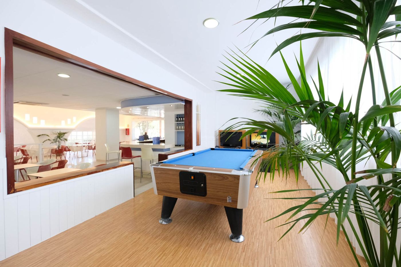 Azuline Hotel Bergantin