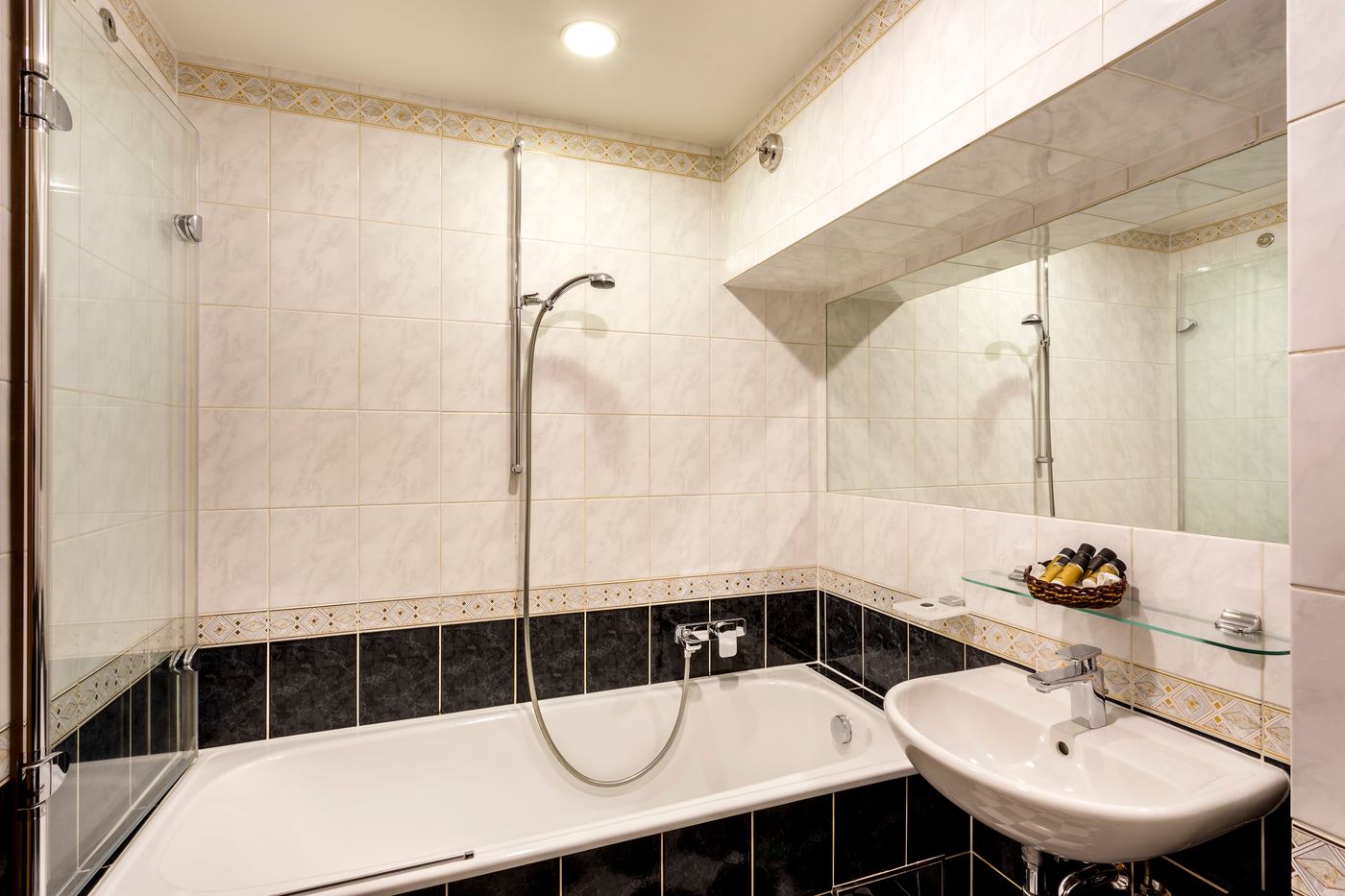 Hotel-U-Zlateho-Stromu-Prague-by-BHG-Room-43