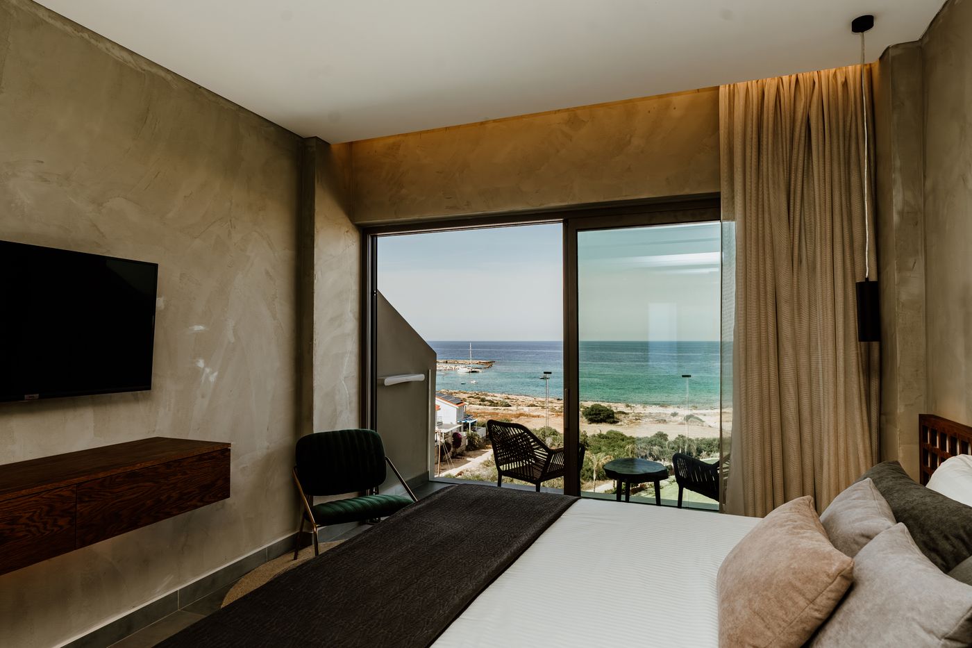 Cavo Zoe Seaside Hotel 
