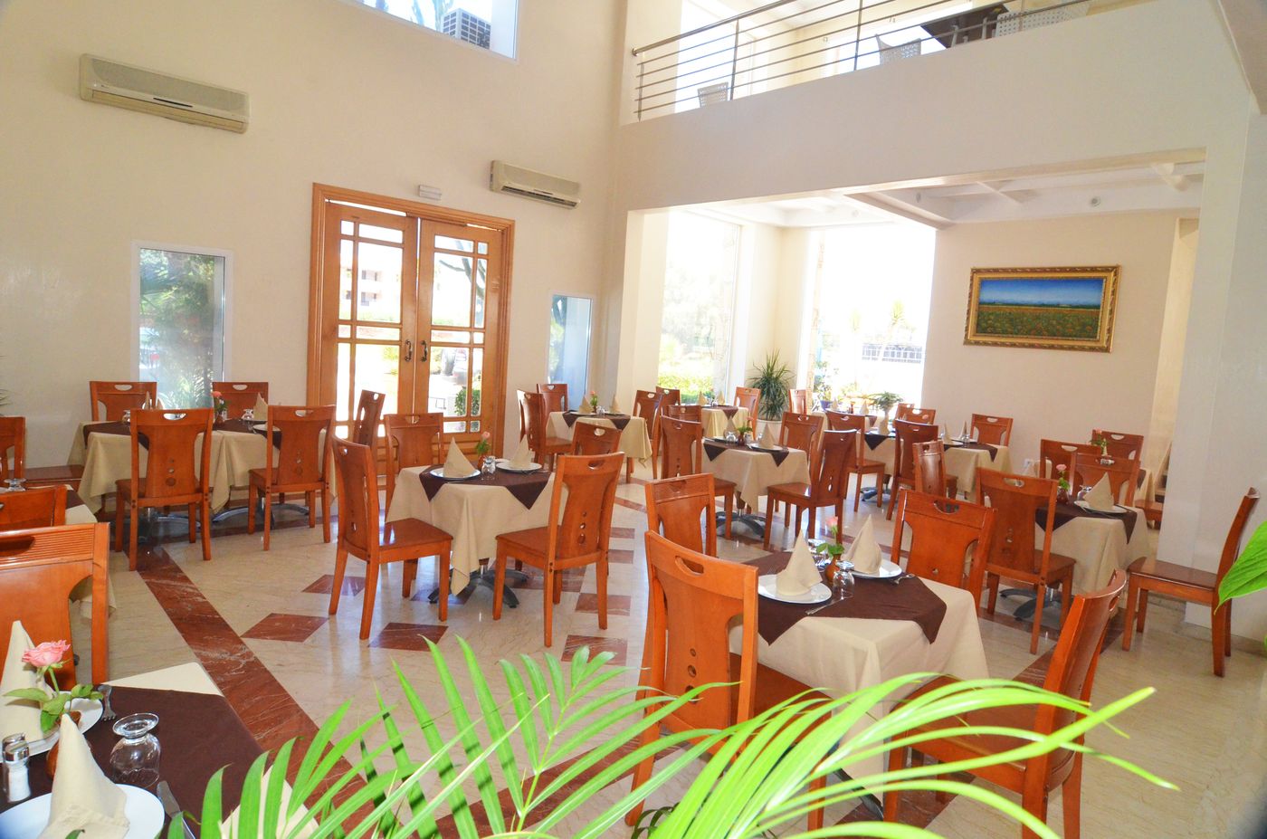 Golden-Beach-Restaurant-33