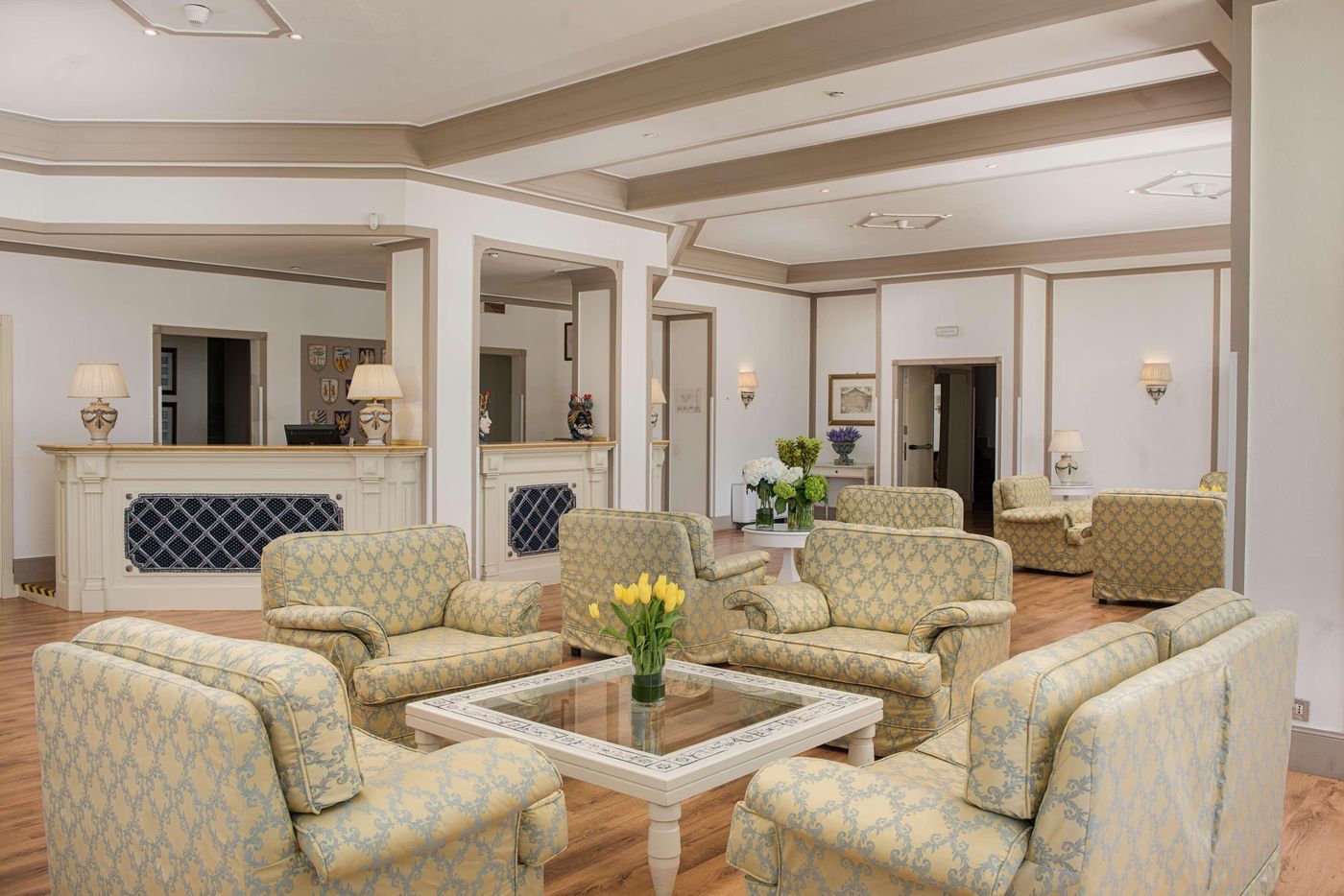 NH-Caltagirone-Villa-San-Mauro-Lobby-45