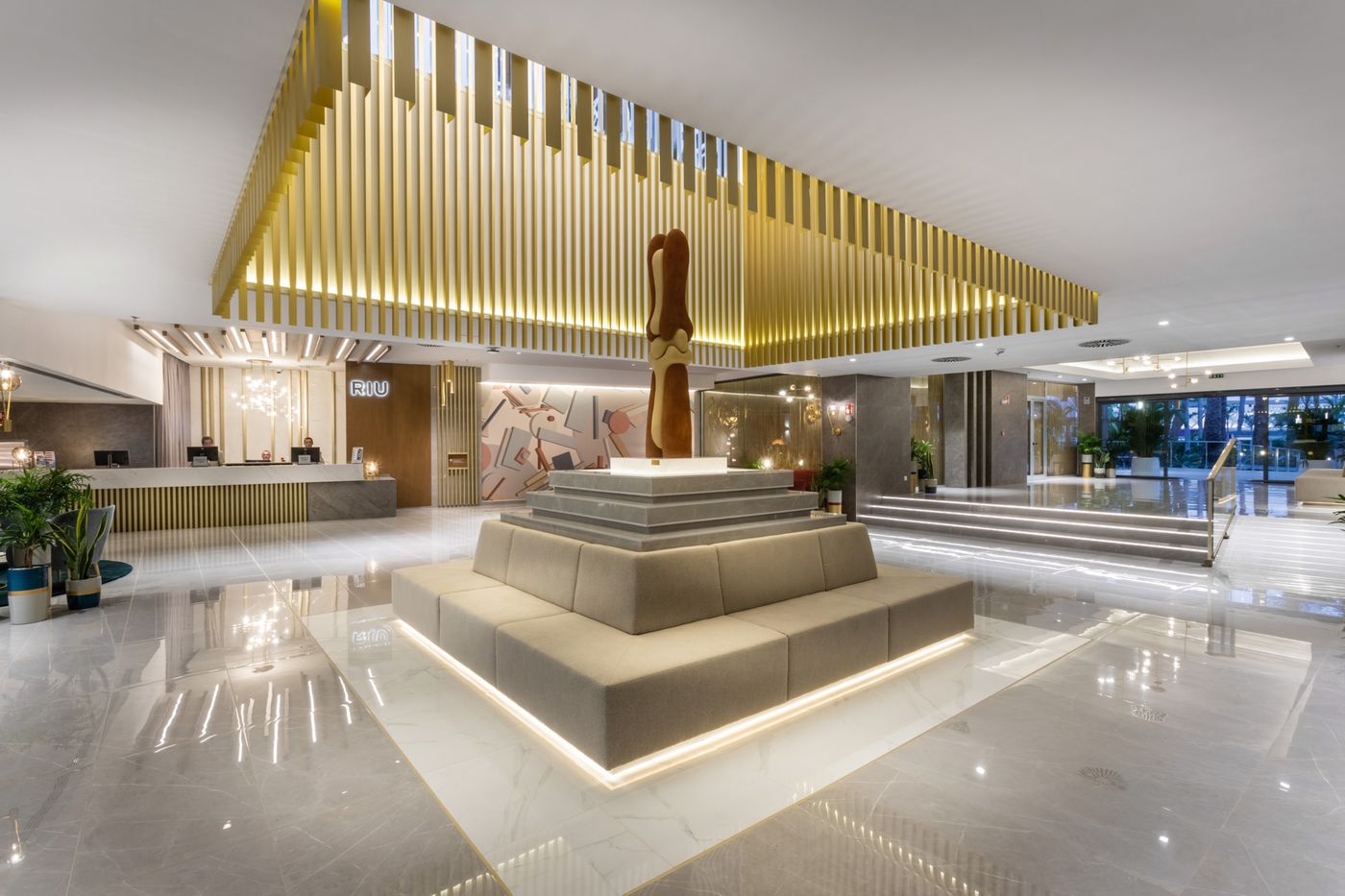 Riu-Palmeras-Lobby-33