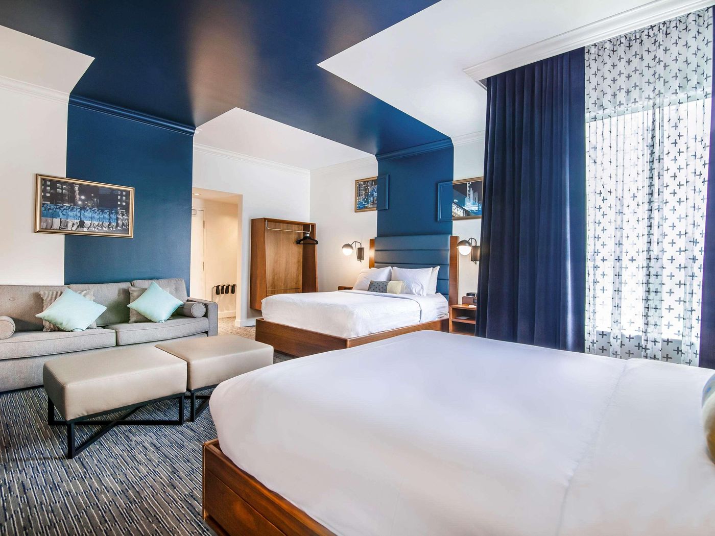 Hotel-Belmont-Vancouver-MGallery-Room-30