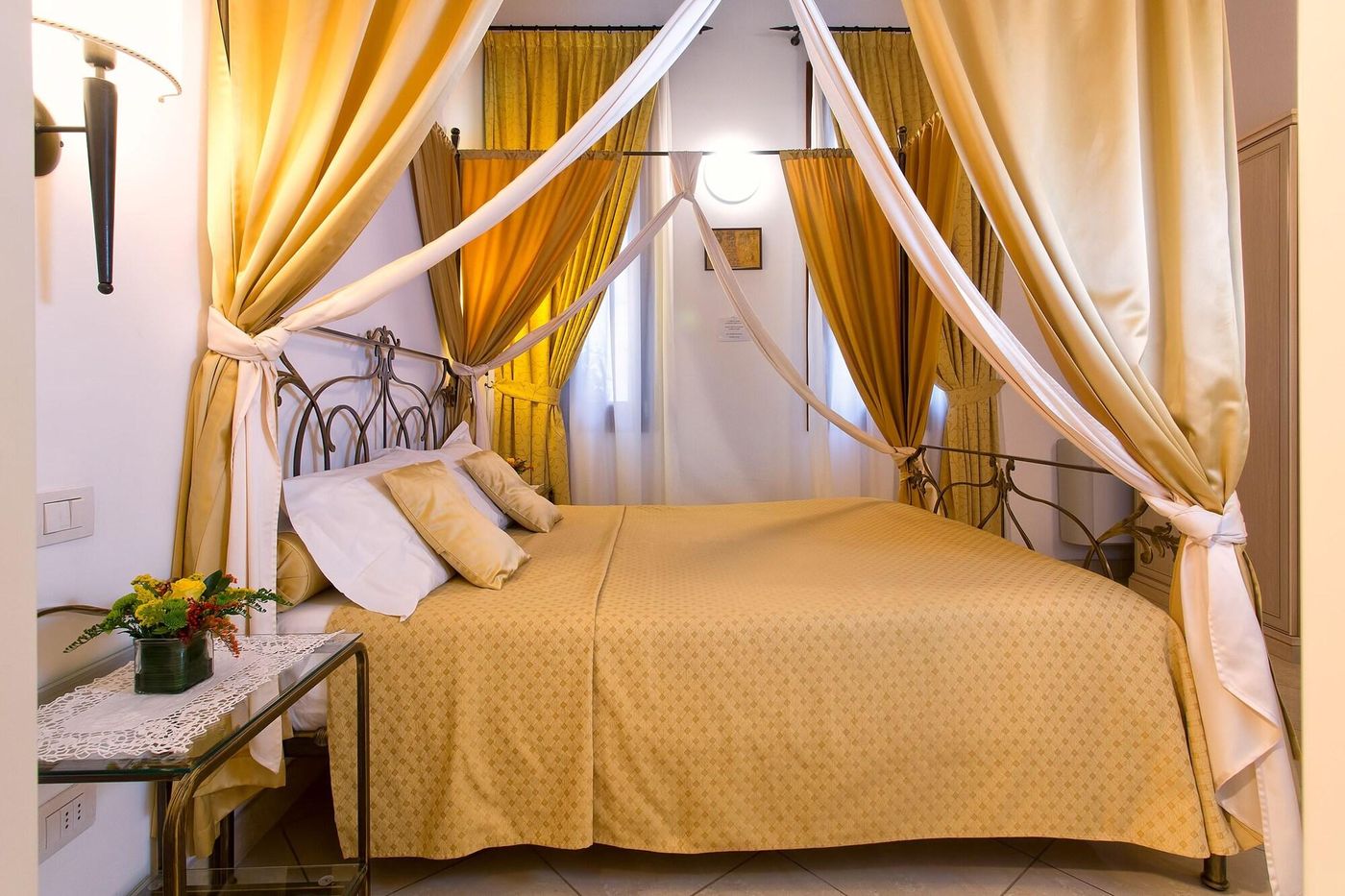 Alla-Vite-Dorata-Room-12