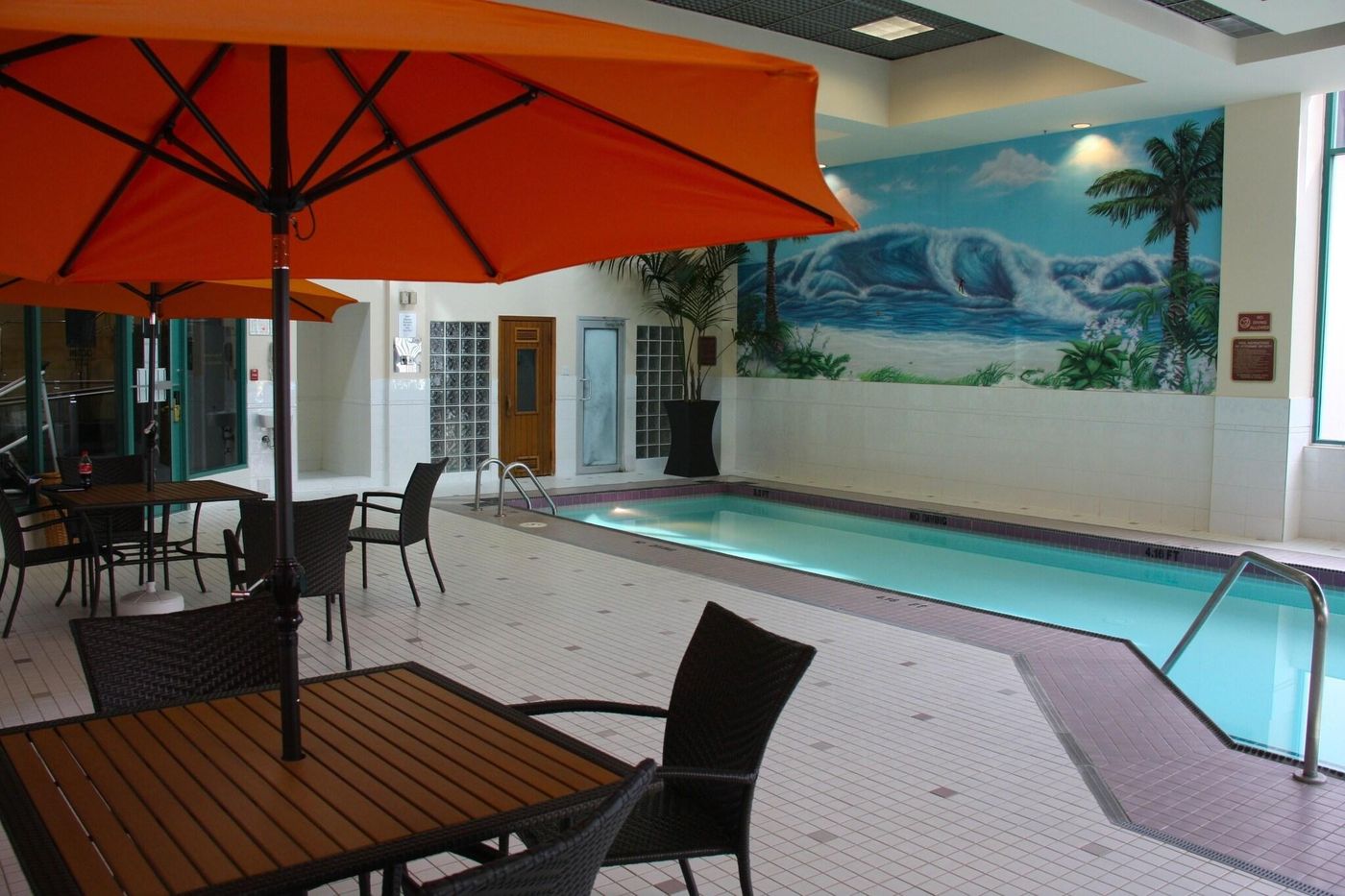 Rosedale-On-Robson-Suites-Hotel-Pool-53