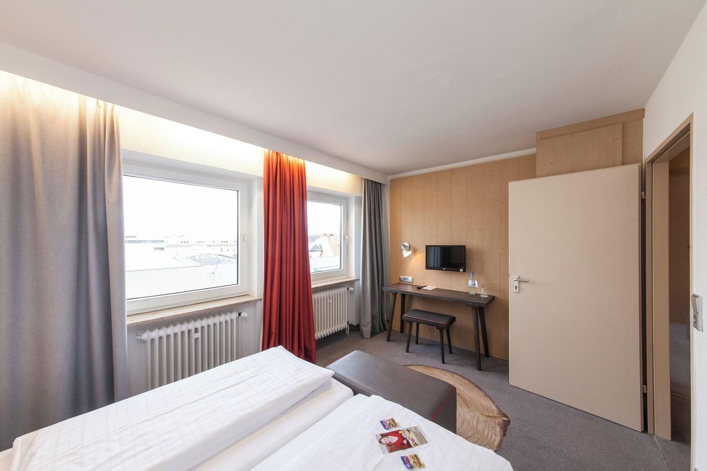 Sure-Hotel-by-Best-Western-Muenchen-Hauptbahnhof-Room-27