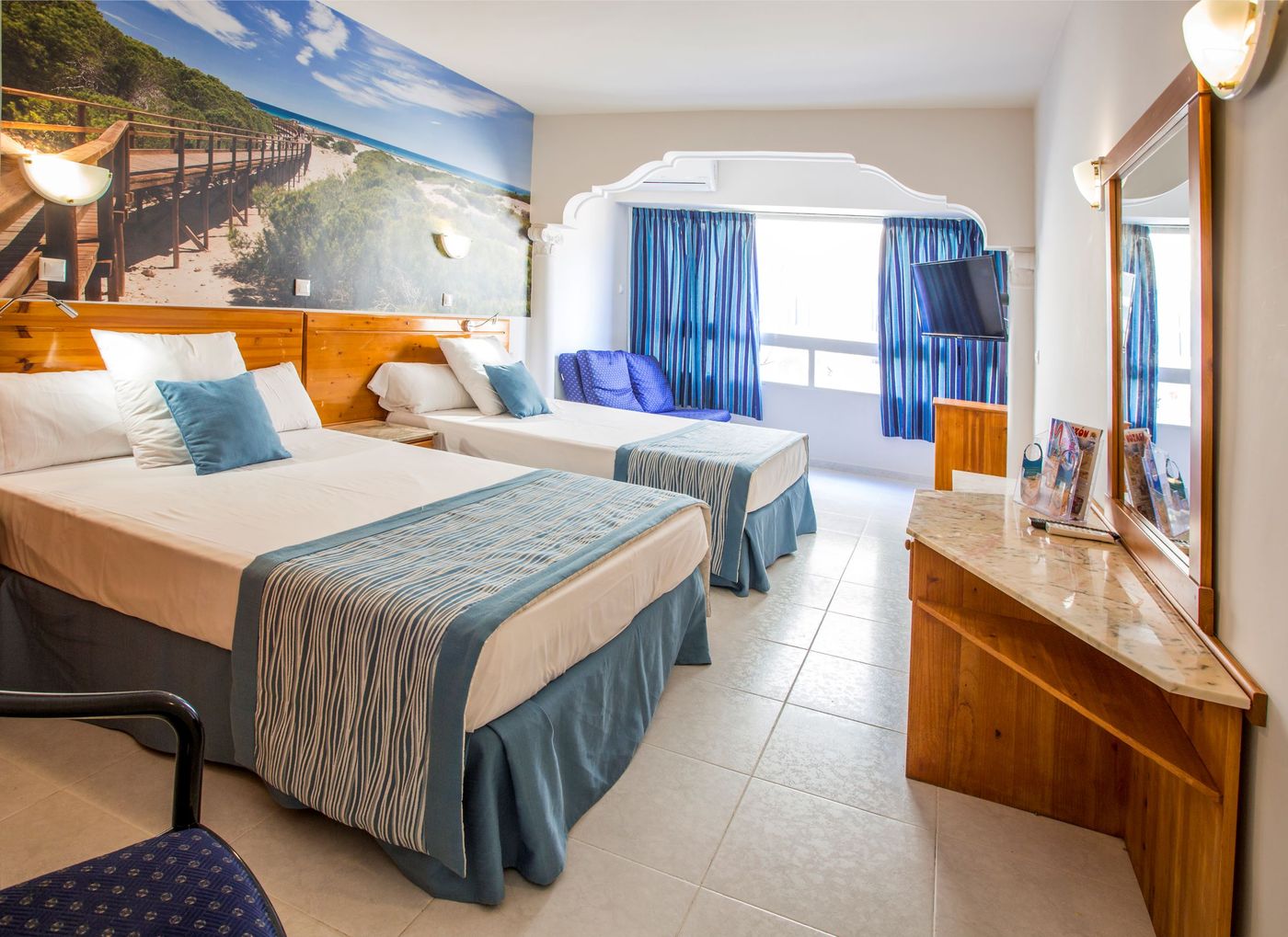 Magic-Cristal-Park-Room-7