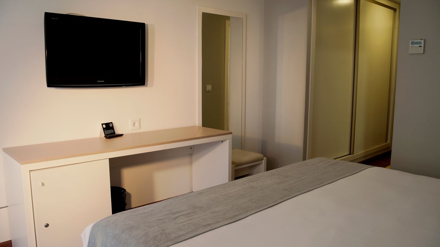 Hotel-Monterrey-Costa-Room-18