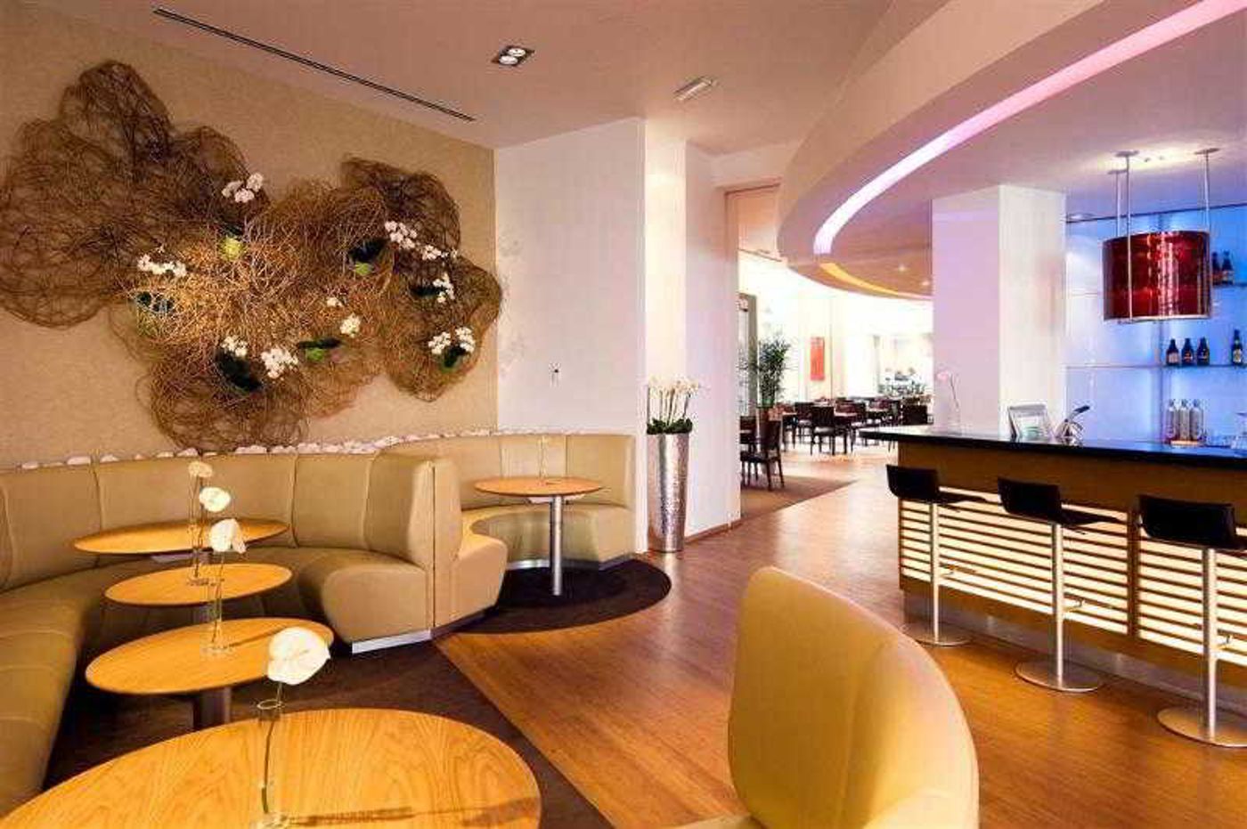 Novotel-Brussels-off-Grand-Place-General-view-23