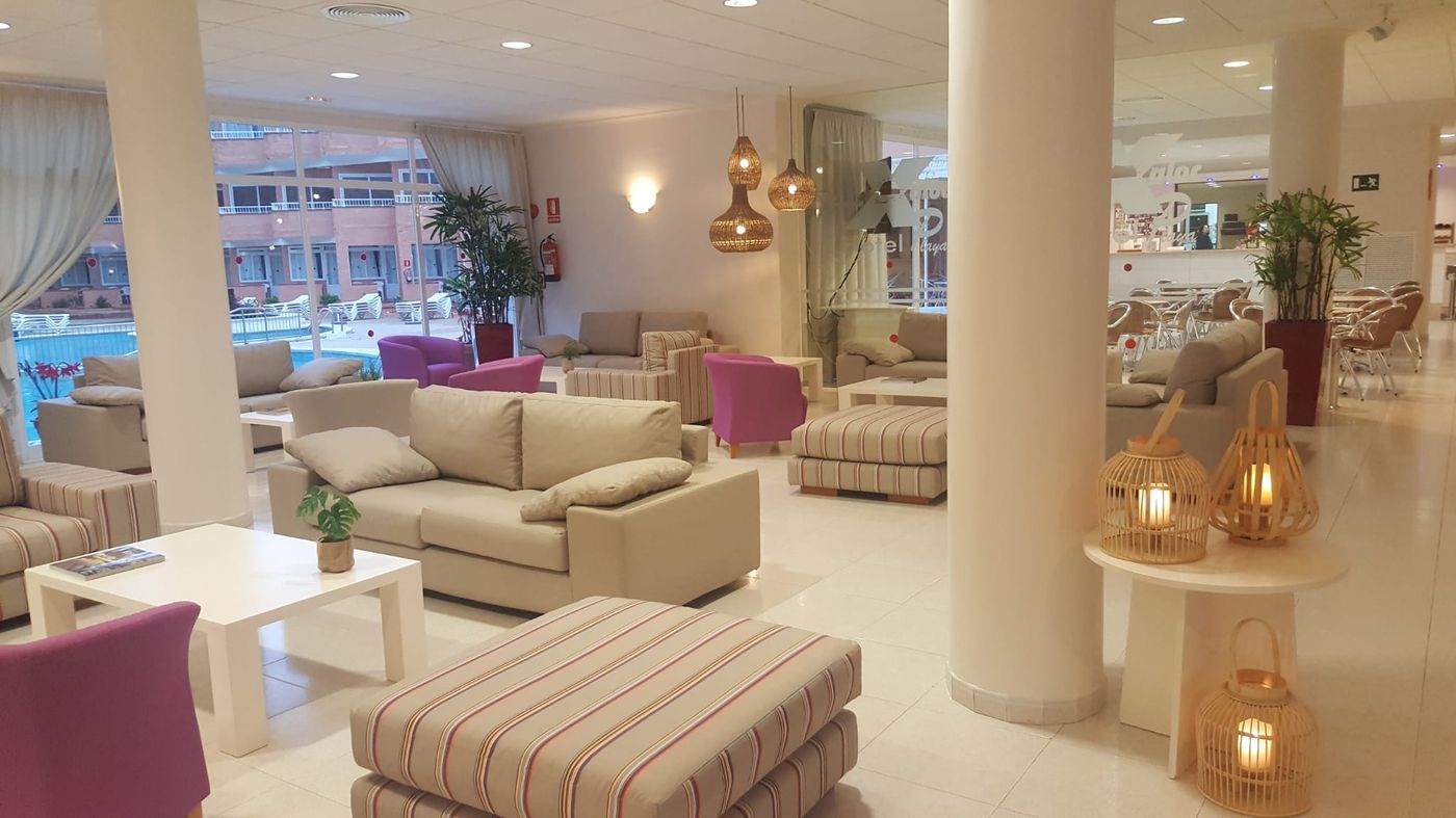 Xaloc-Playa-Lobby-23