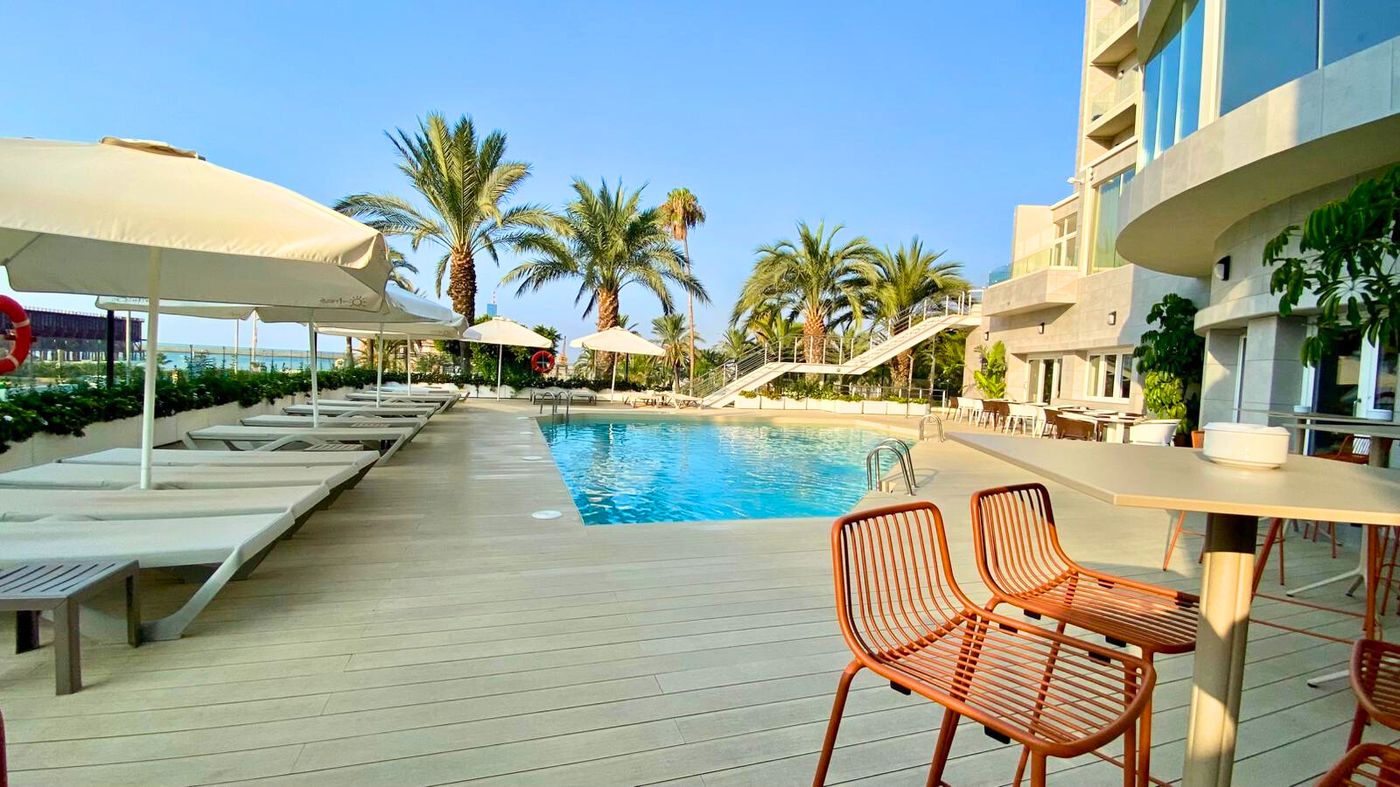 Ohtels-Gran-Hotel-Almeria-Pool-4