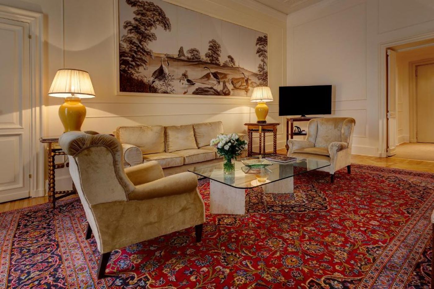 Grand-Hotel-Plaza-Room-12