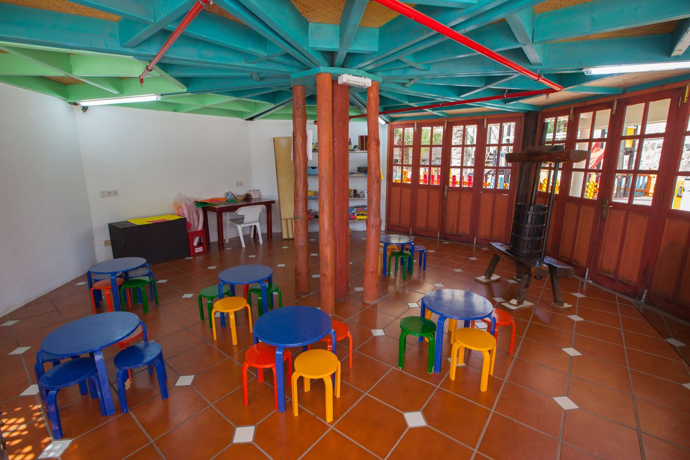 Abora-Continental-by-Lopesan-Hotels-Sports-and-Entertainment-44