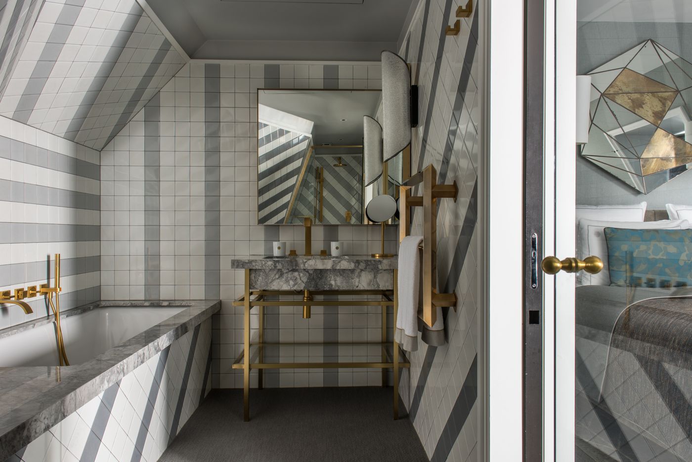 Nolinski-Paris-Room-31