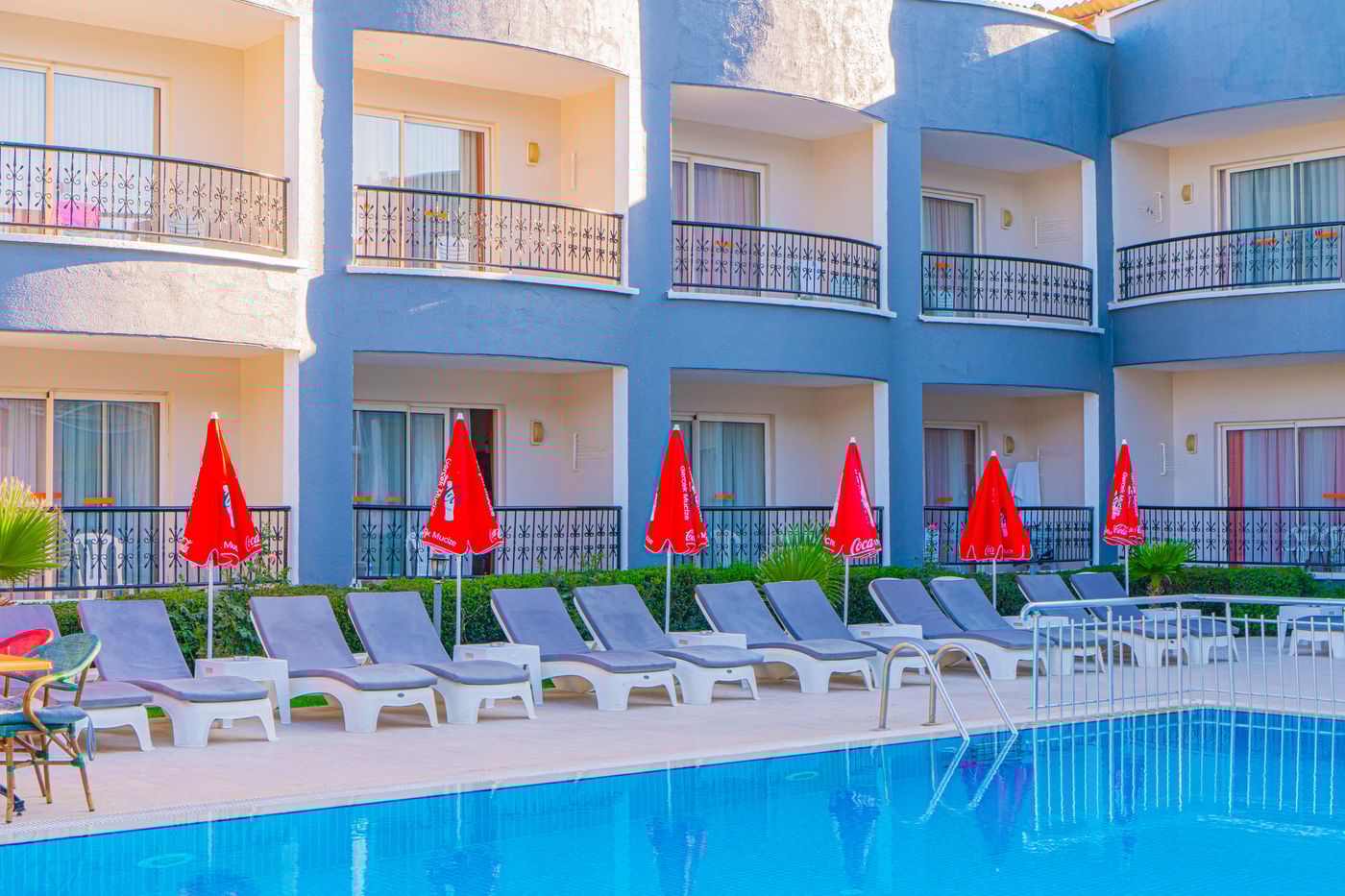 Sayanora-Hotel-Pool-10