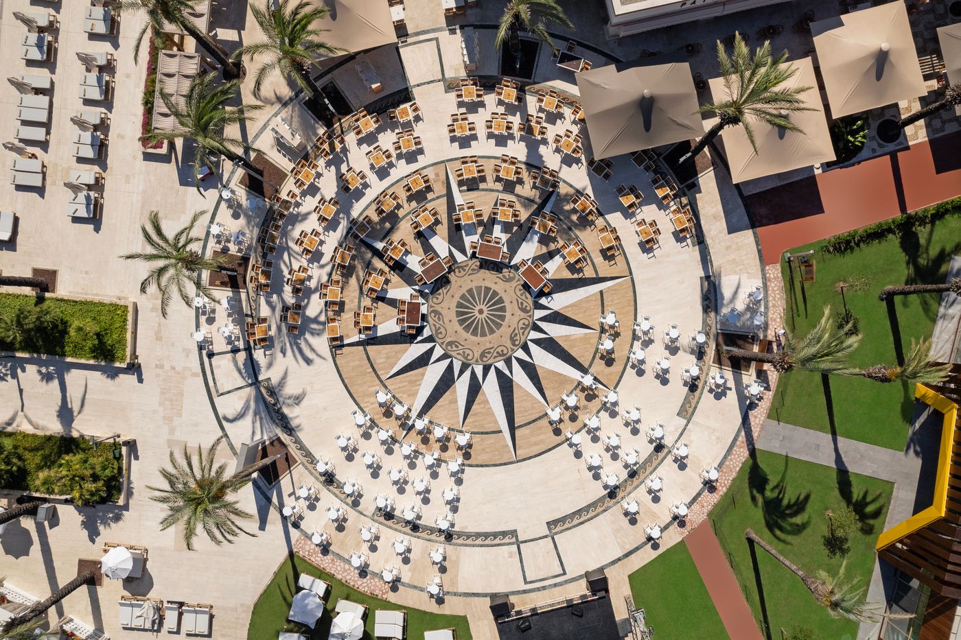 Titanic-Deluxe-Lara-General-view-17