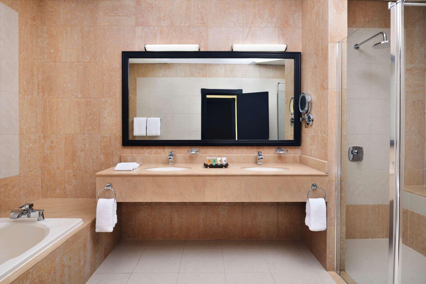 Al-Hamra-Residence-Room-44