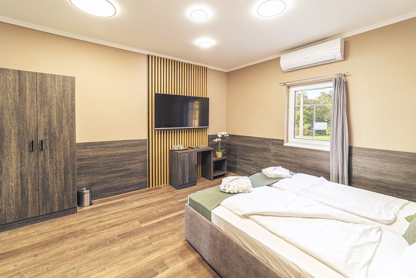 Martoni-Resort-Room-19