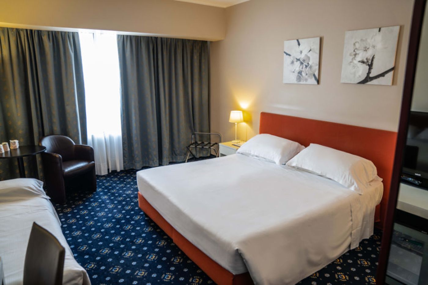 Hotel-Blaise---Francis-Room-28