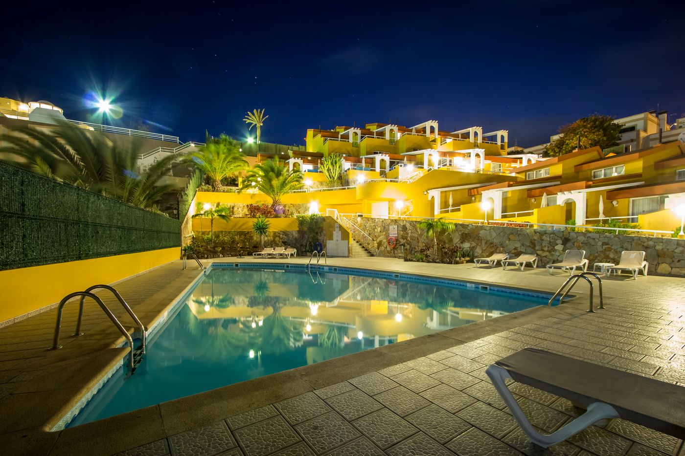 Apartamentos-Punta-Marina-by-LIVVO-Pool-5