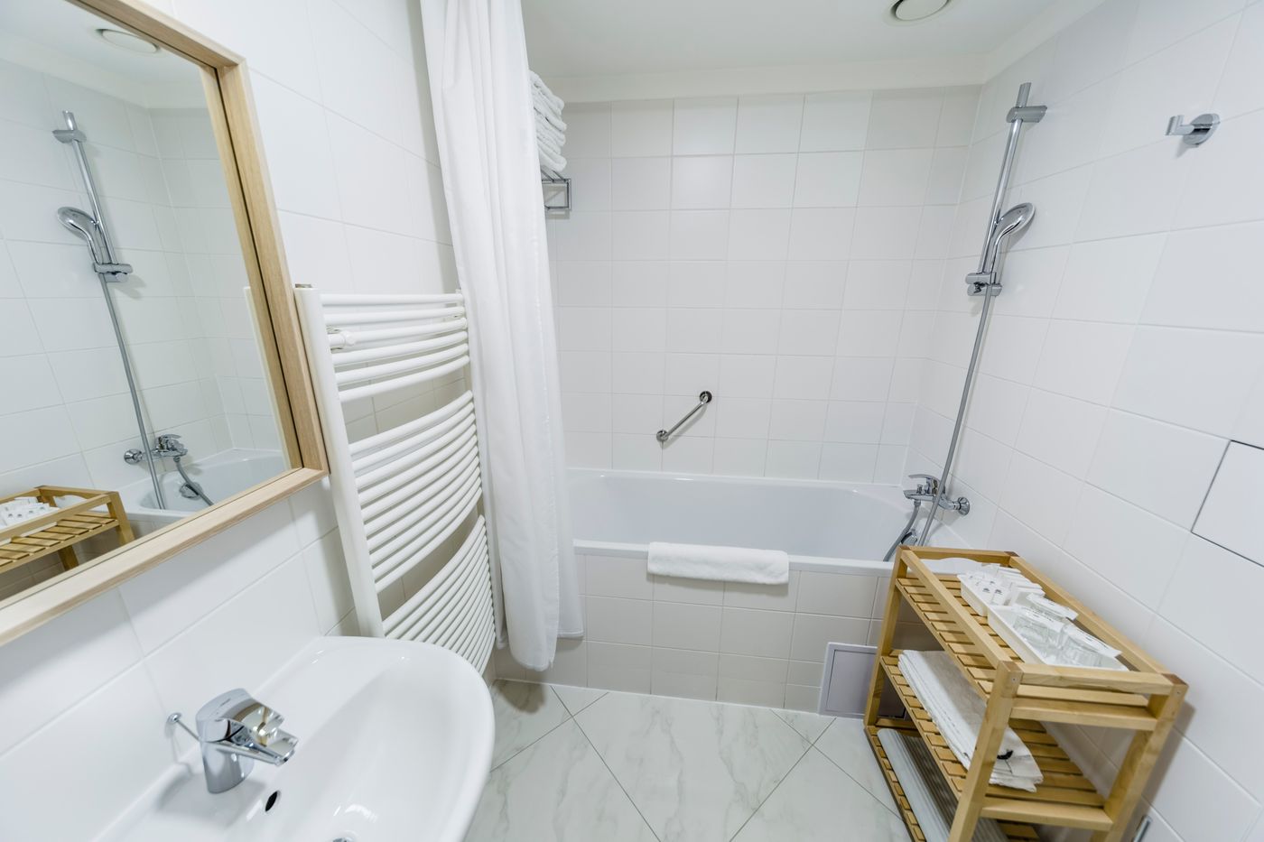 Archibald-City-Room-29