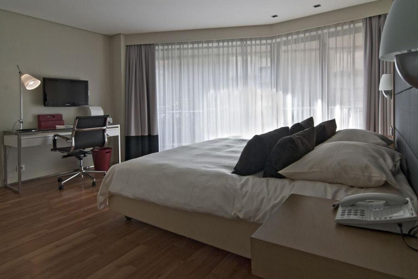 B-Aparthotel-Montgomery-Room-11