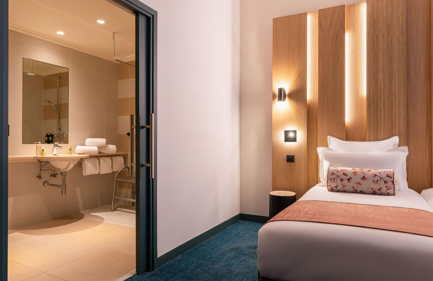 Leonardo-Boutique-Hotel-Paris-Opera-Room-19