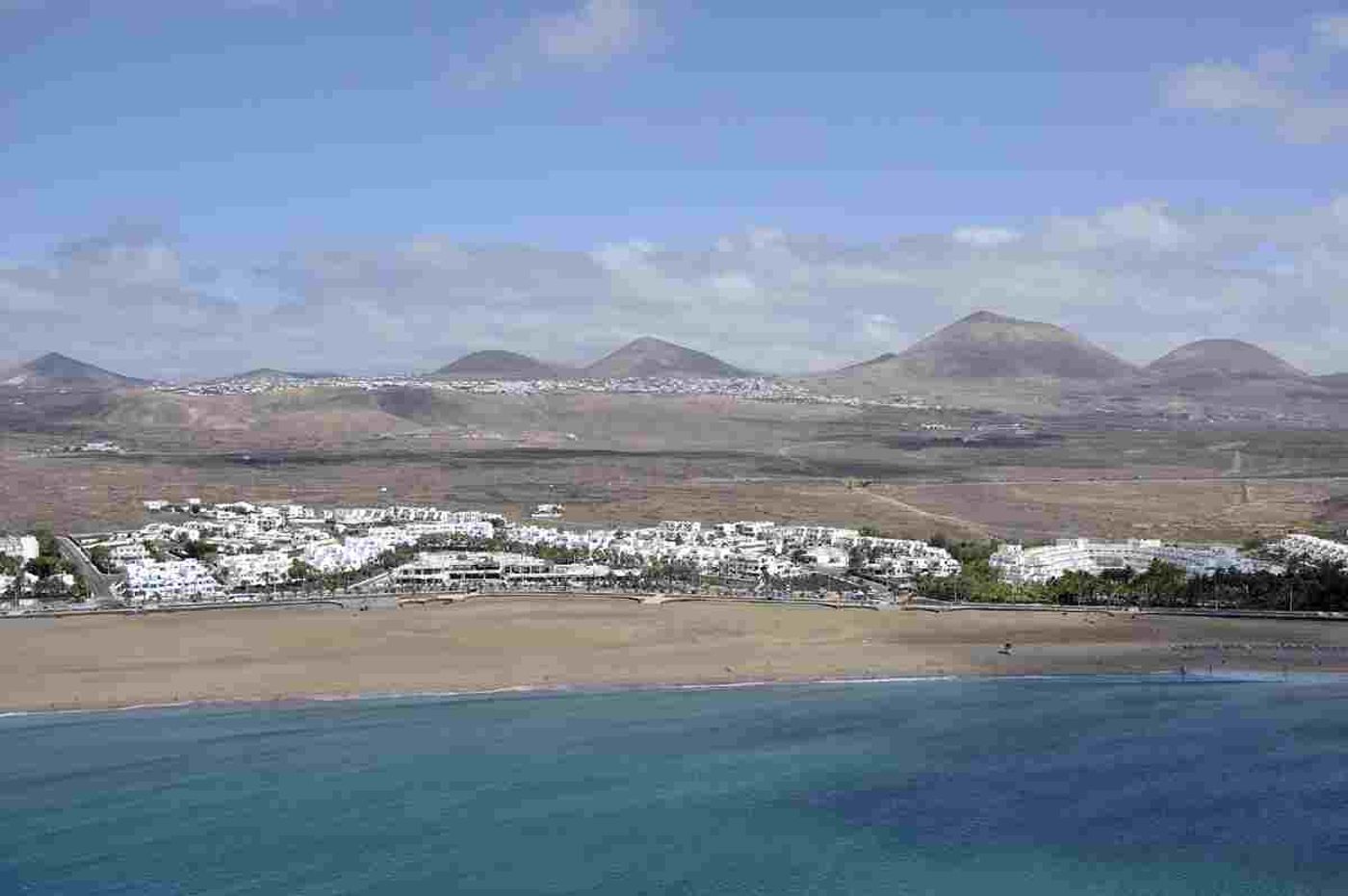 Club Pocillos Apartments