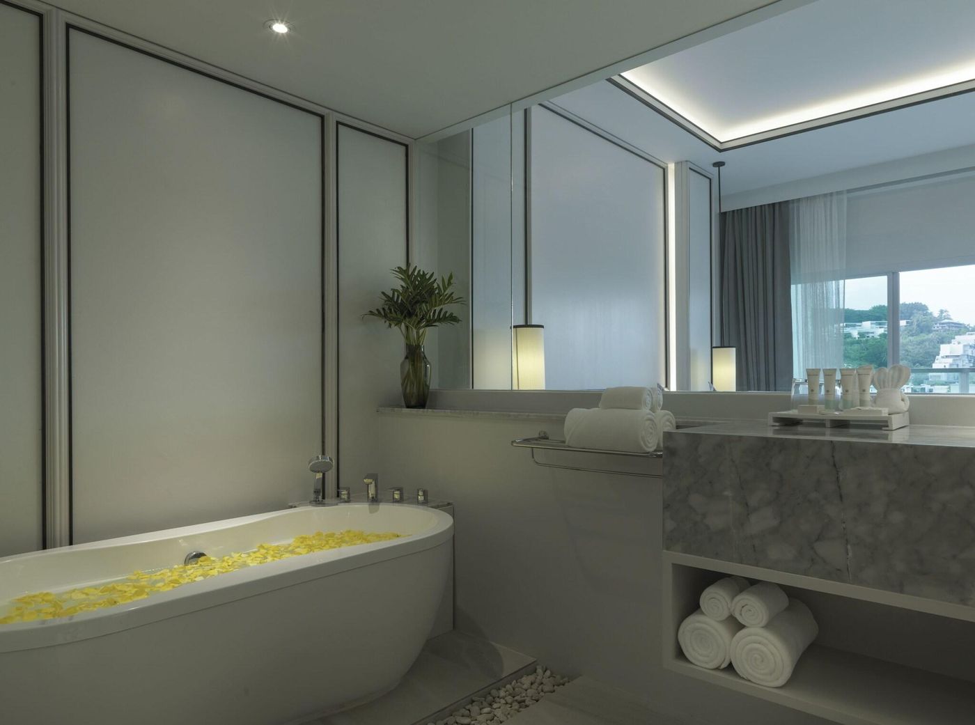 Chanalai-Romantica-Resort-Room-28